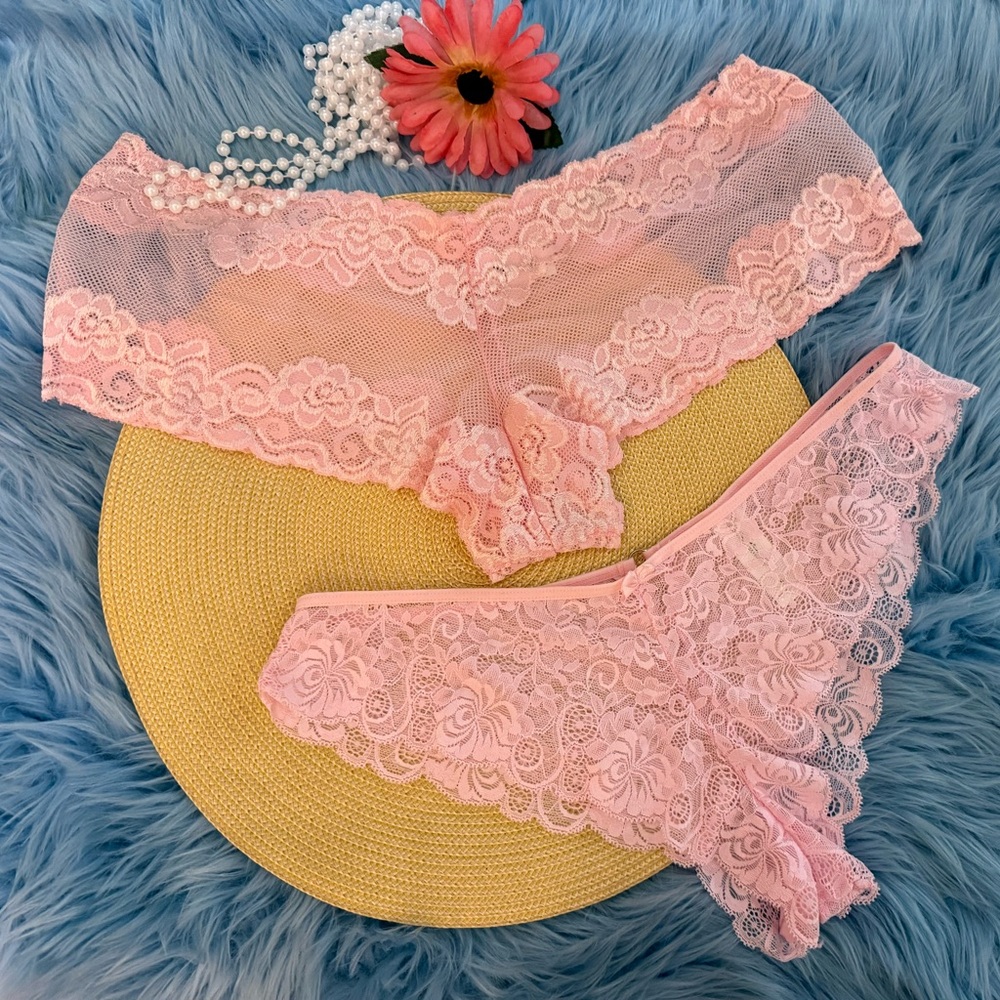 Frederick's Of Hollywood Light Pink Lace Cheekie Panties XXL